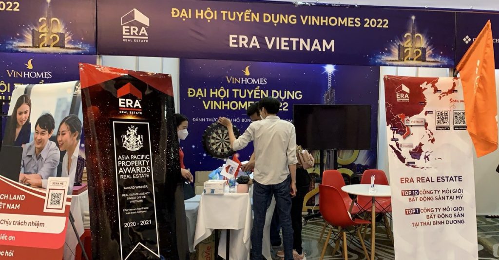 tuyen dung vinhomes 2022
