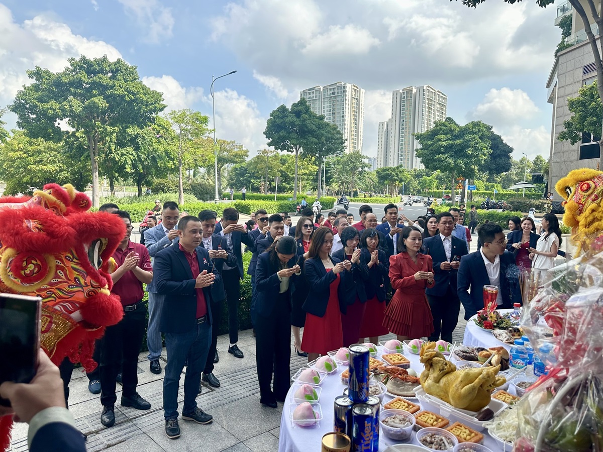 Era Khai Truong Vp ẻ1